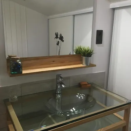 Villa Avec Piscine Proche De La