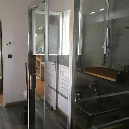 Avec Piscine Proche De La Villa