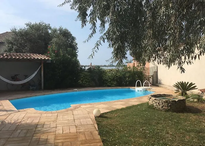 Вилла Avec Piscine Proche De La