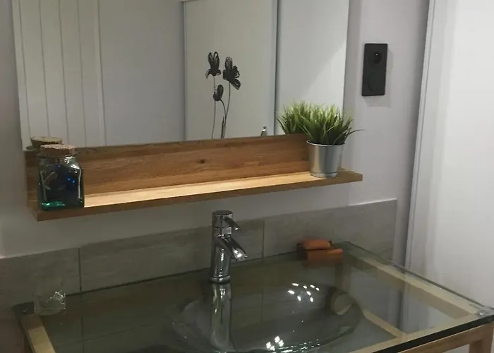 Вилла Avec Piscine Proche De La